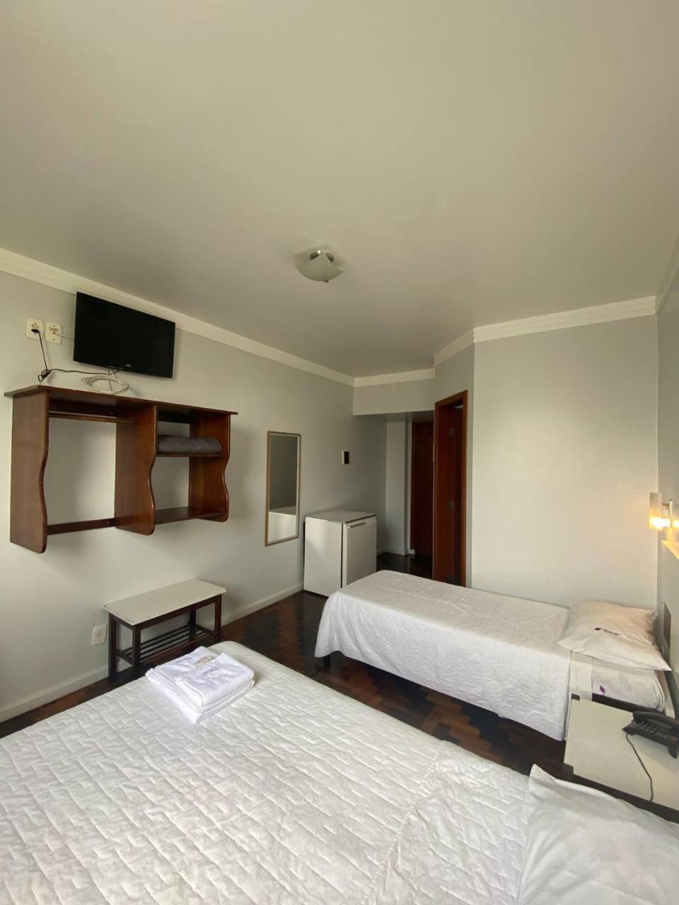 Oscar Palace Hotel - Centro De Tubarão Екстериор снимка
