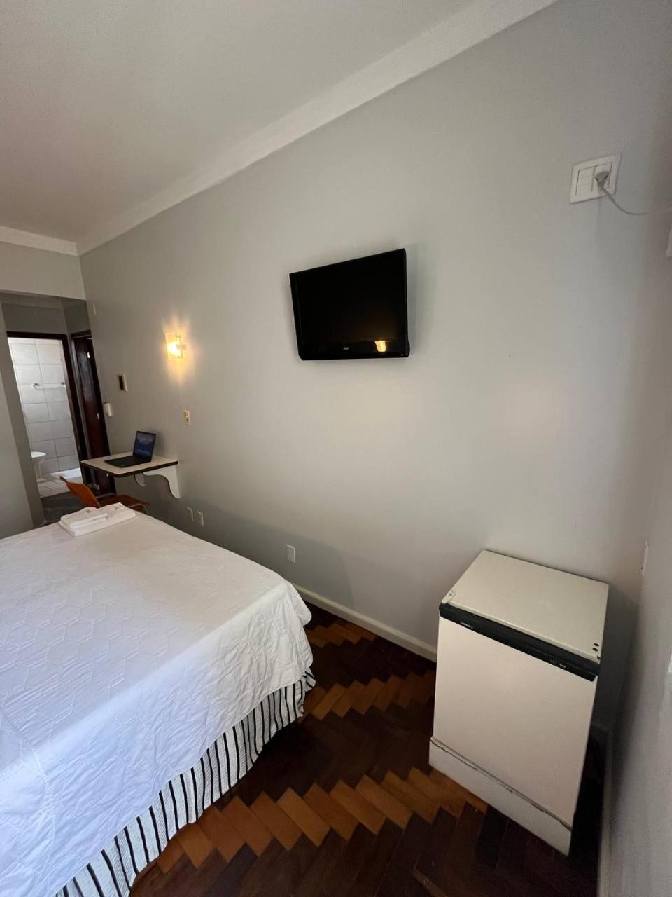 Oscar Palace Hotel - Centro De Tubarão Екстериор снимка